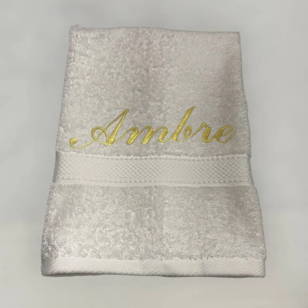 Serviette de toilette blanche + prénom